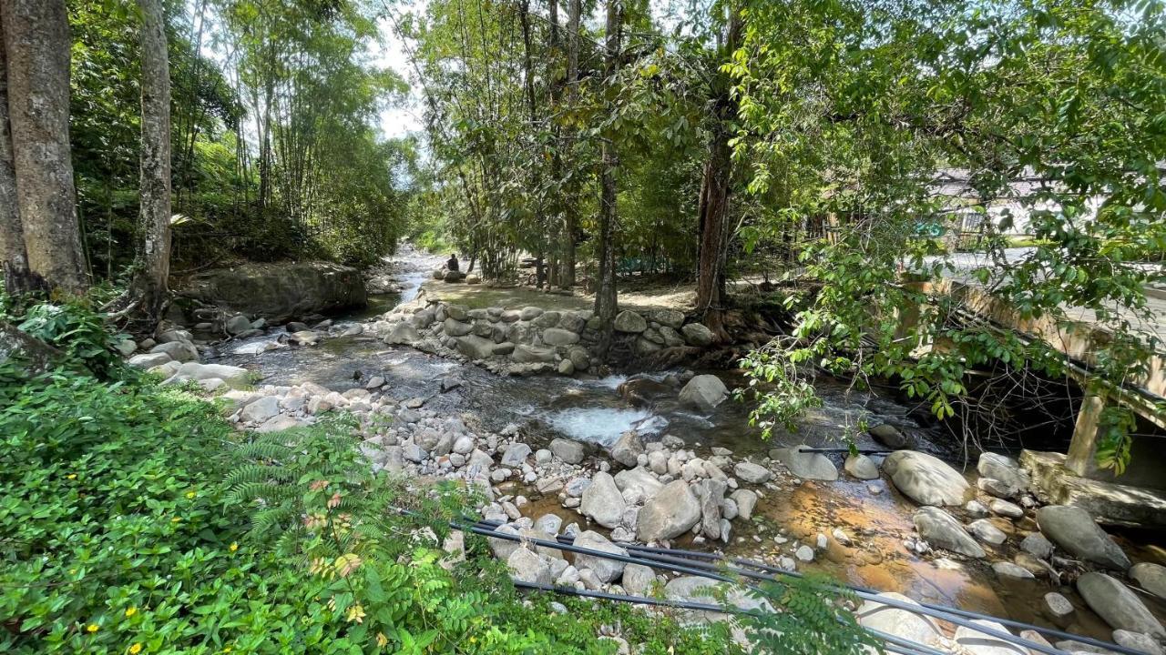 Charis Pool Villa 1 - 3 Bedroom With Private Pool Bentong Exterior photo